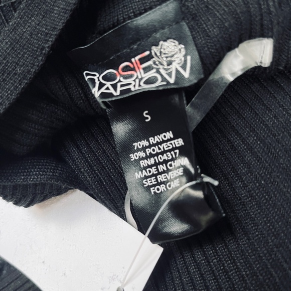 Rosie Harlow Juniors' Surplice-Neck Dolman-Sleeve Dress - Black Beau Size Small - Picture 14 of 14